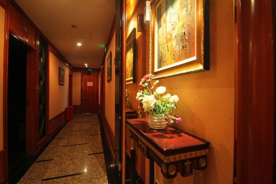 Manhattan Bund Business Hotel Shanghai Exterior photo