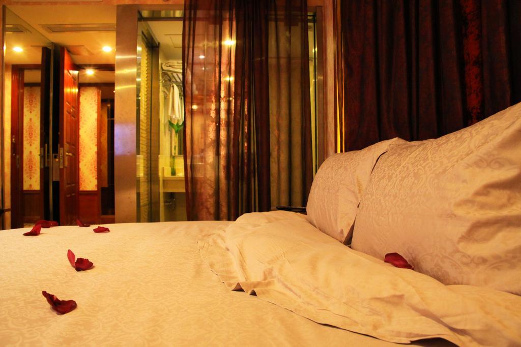 Manhattan Bund Business Hotel Shanghai Room photo