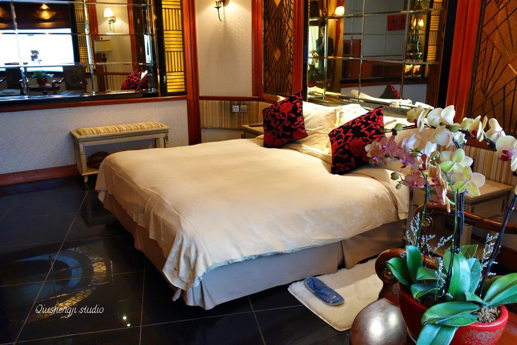 Manhattan Bund Business Hotel Shanghai Room photo